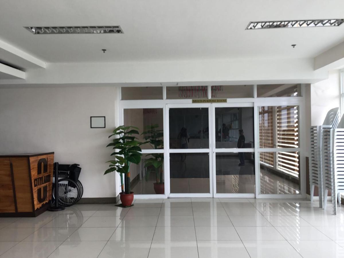 Condo With Free Swimming Pool & Viewing Deck Tagaytay City Exteriör bild