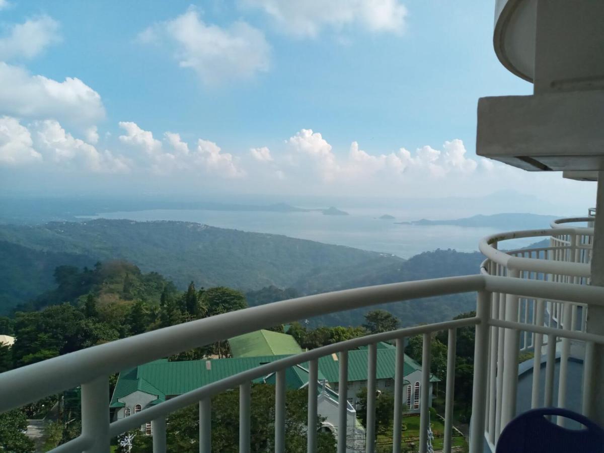 Condo With Free Swimming Pool & Viewing Deck Tagaytay City Exteriör bild