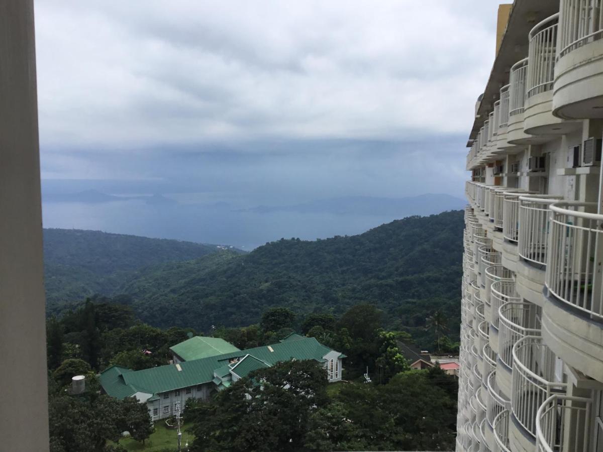 Condo With Free Swimming Pool & Viewing Deck Tagaytay City Exteriör bild
